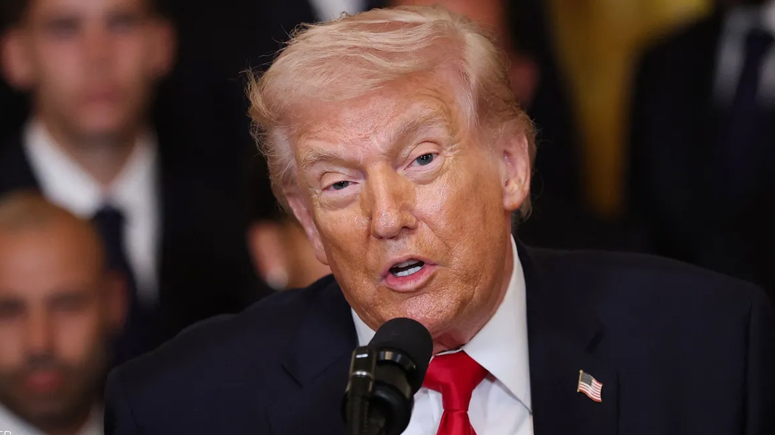 Trump Issues 48-Hour Ultimatum to Iran