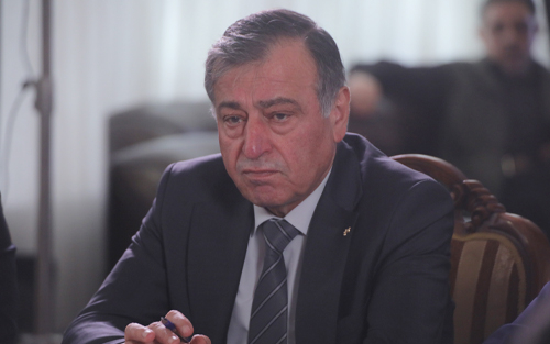 فەرهاد محەمەد ئەندامی بازنەی گقتوگۆ:  جیهان بە ساتەوەختێکدا تێدەپەڕێت کە هەموو دامەزراوە نێودەوڵەتییەکانی بەرەو لەبەریەکهەڵوەشانەوە دەچن