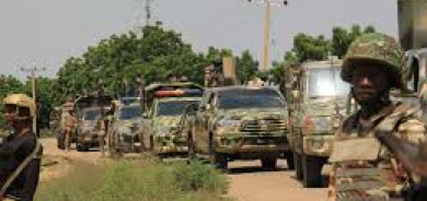 مقتل 17 شخصاً في هجوم لمسلحين على قرية في وسط نيجيريا