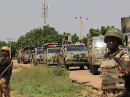 مقتل 17 شخصاً في هجوم لمسلحين على قرية في وسط نيجيريا