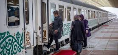 الجيش الإسرائيلي يحذر الإيرانيين من استخدام القطارات