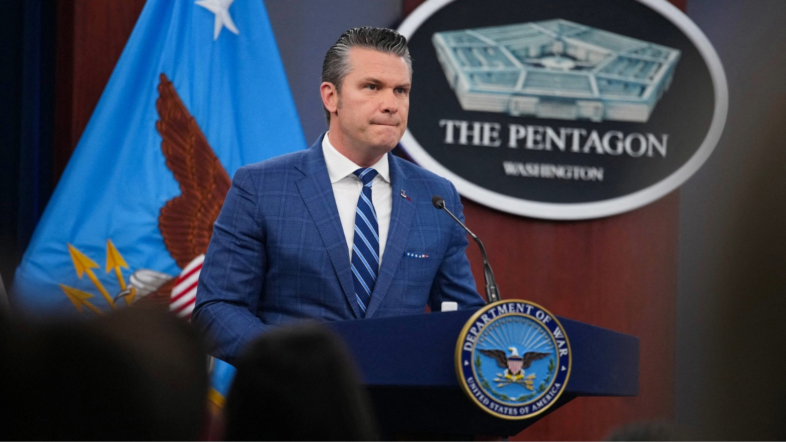 Wezîrê şer ê Amerîkayê: Me kêmtir ji %10ê şiyanên xwe li dijî Îranê bikar aniye