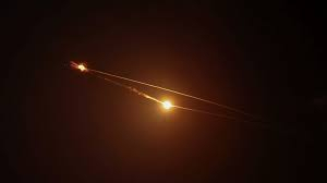 «حزب الله» يعلن إطلاق صواريخ على شمال إسرائيل رداً على «انتهاكات وقف النار»