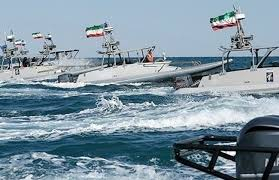 إيران تعلن مسارَين بديلين لتفادي «ألغام» محتملة في مضيق هرمز