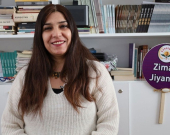 Leyla Çakir: Piştî ku ji mamostetiya Tirkî hat dûrxistin 50 pirtûk wergerandin Kurdî