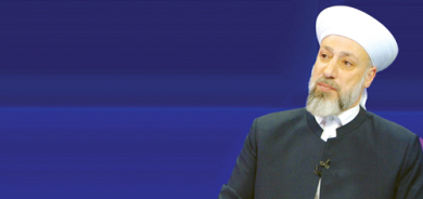 د.مورشید خەزنەوی  پسپۆڕ لە شەریعەت و زانستە ئیسلامییەكان بۆ گوڵان:     سەرۆك بارزانی وەك ڕێبەرێكی نەتەوەیی، توانیویەتی بیری نەتەوەیی بكاتە چەترێكی كۆكەرەوە بۆ هەموو پارچەكانی كوردستان