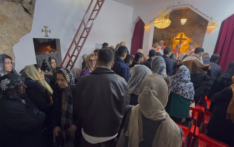 إحياء مراسم مار قيوم في قرية دوري بمنطقة برواري بالا بمحافظة دهوك