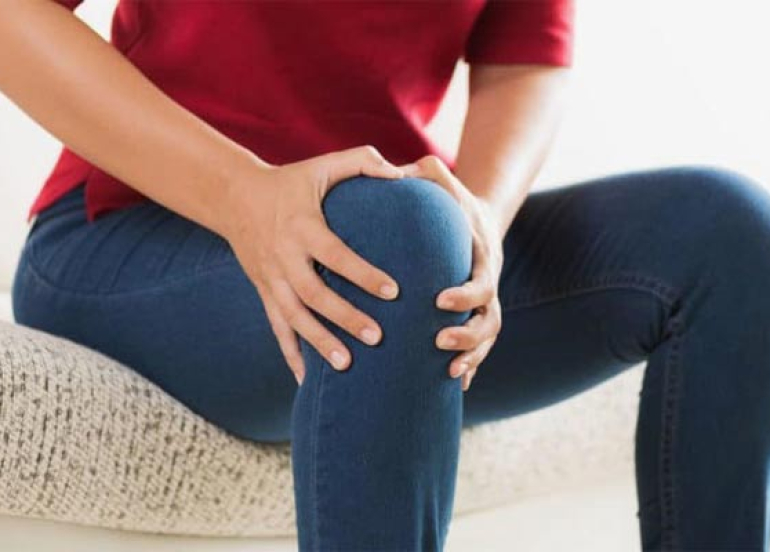 كاریگەریی زیاد وەستان لەسەر تەندروستیی ئەژنۆكاندا