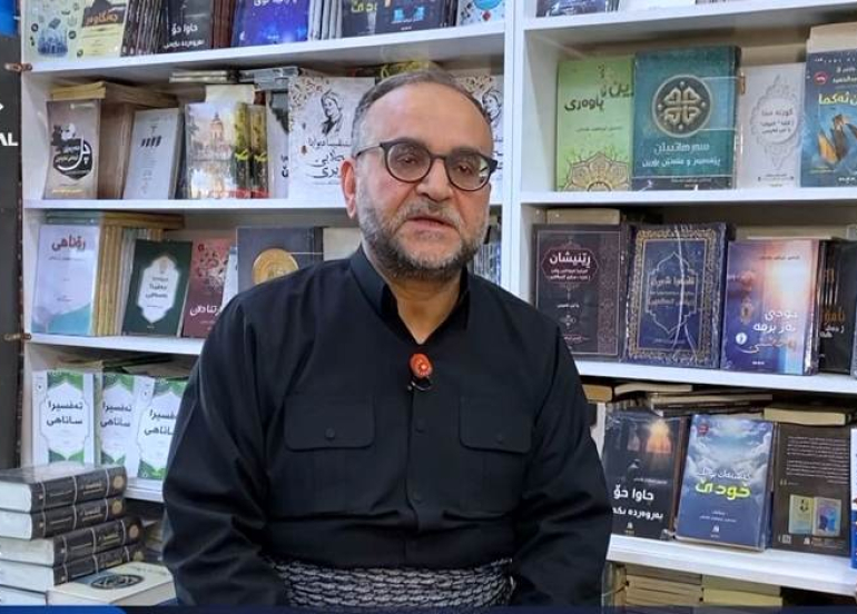 Tehsîn Îbrahîm Doskî: Zanyarê ku 150 pirtûk diyarî pirtûkxaneya Kurdî kirine