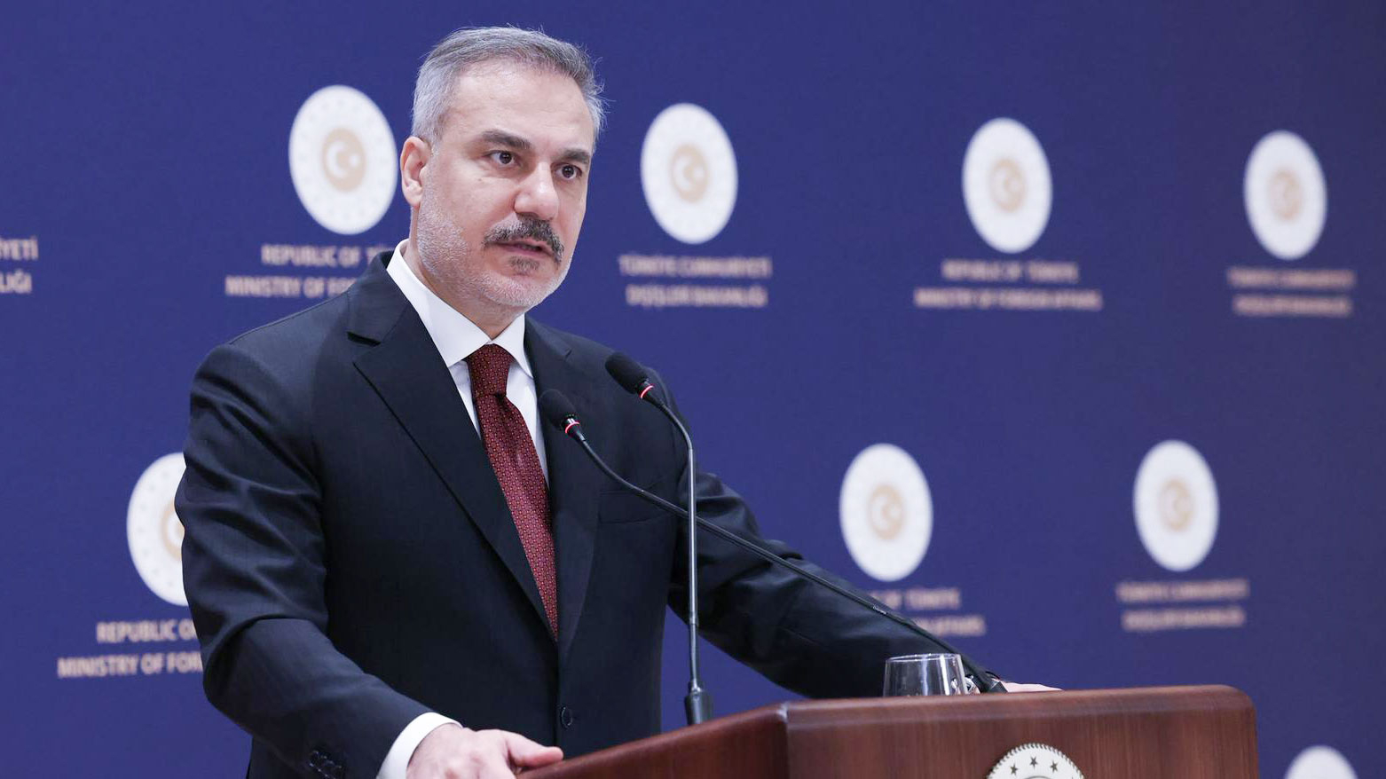 Hakan Fîdan: Amerîka û Îran di mijara agirbestê de cidî ne