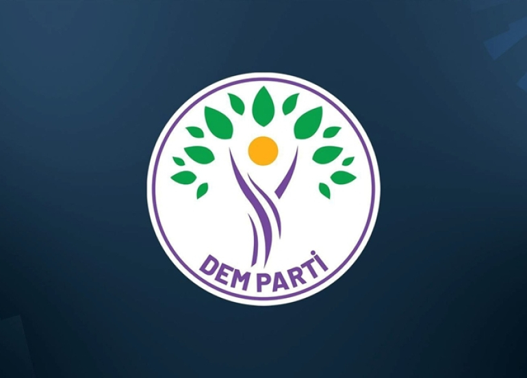 DEM Partî: Paşeroja Tirkiyeyê ne di şer de, di aştiyê de ye