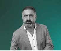 الأزمة السياسية في العراق وموقف الکورد بين بغداد والانقسام الداخلي