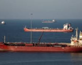 الولايات المتحدة تمدد إعفاء النفط الروسي الموجود في عرض البحر من العقوبات