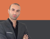 Profesyor Arşîn Edîb-Moqedem, pisporê patolojiya desthilatê û derûnnasiya siyasî ji bo Gulan: Navçeya Rojavayê Asyayê ber bi guherîneke bingehîn ve diçe û tê de gelek nêrînên kevn têk diçin