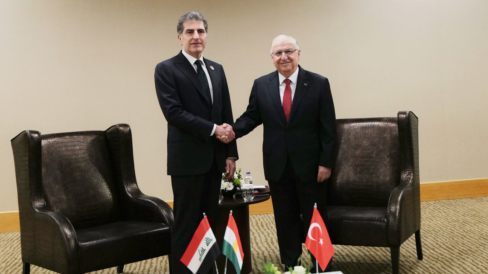 رئيس إقليم كوردستان ووزير الدفاع التركي يؤكدان على السلام