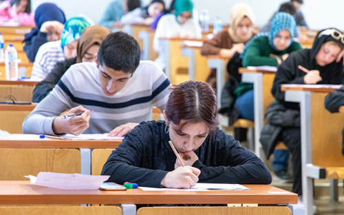 ڕێكارەكانی ئامادەكردنی قوتابیان بۆ پێشوازی لە تاقیكردنەوەكان لە دیدی پەروەردەكاراندا