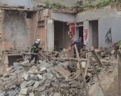 Li gelek bajarên Bakurê Kurdistanê lehî rabû: Rê hatin girtin û xanî hilweşiyan