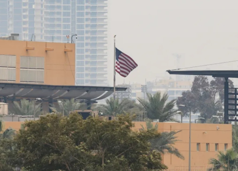 السفارة الأميركية: الميليشيات تخطط لهجمات.. غادروا العراق فوراً