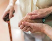 العلامات المبكرة لـ«الشلل الرعاش» قد تظهر في الأمعاء