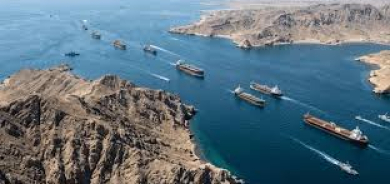 مخططون عسكريون يناقشون في لندن إعادة فتح مضيق هرمز