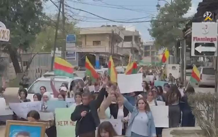 Li Dêrikê guhertina navên dibistanan hat şermezarkirin