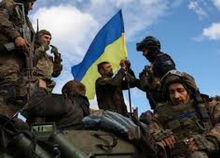 إقالة قائد عسكري أوكراني ترك جنوده يتضورون جوعاً على الجبهة