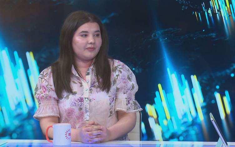 Keçeke Kurd li Almanyayê xelateke felsefeyê wegirt