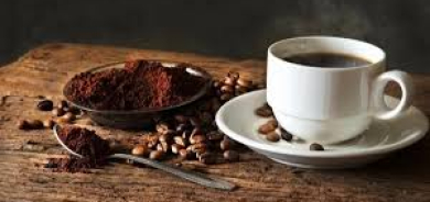 دراسة: شرب القهوة يومياً قد يؤثر على الأمعاء والحالة المزاجية