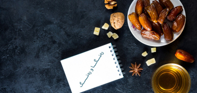 تێكەڵە سرووشتییەكانی  خورما بۆ جوانی