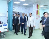 Wezîrê Tenduristiyê bi nûnertî û spardeya Mesrûr Barzanî serdana birîndarên Kerkûkê kir