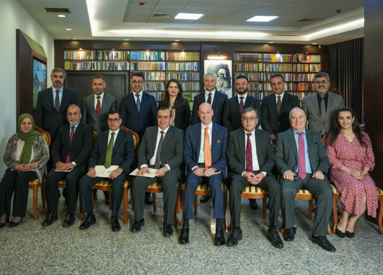 بایەخی وزە . . .  لە داڕشتنەوەی ستراتیژیەتی هاوكێشە سیاسیەكان لەناوچەكەدا