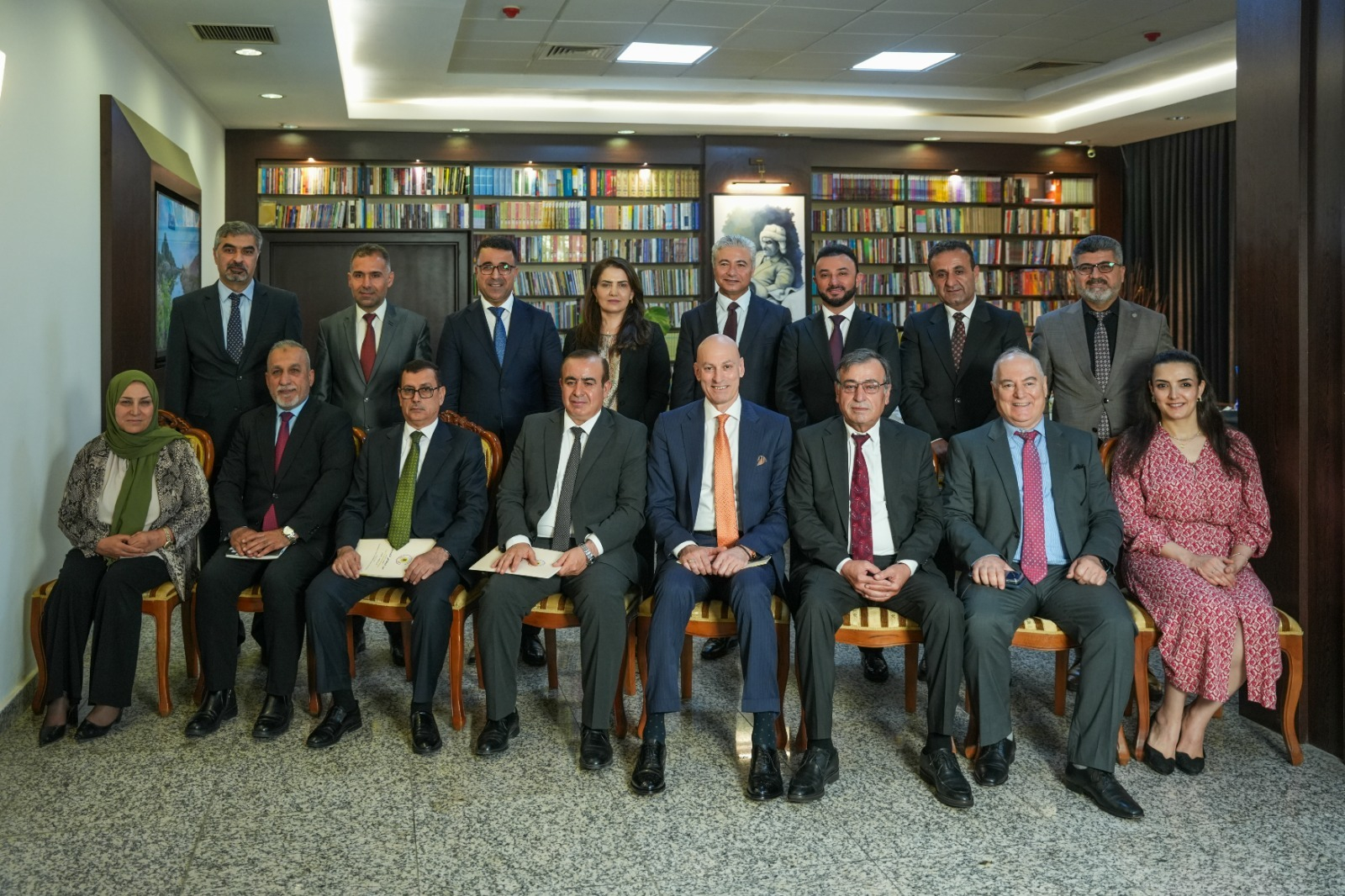 بایەخی وزە . . .  لە داڕشتنەوەی ستراتیژیەتی هاوكێشە سیاسیەكان لەناوچەكەدا