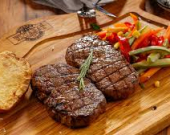 ماذا يحدث لجسمك عند تناول اللحوم بانتظام؟