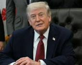 ترمب: إيران تنهار وتريد فتحاً سريعاً لـ«هرمز»