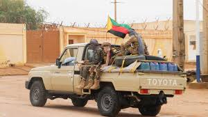 الطوارق يتوعدون بإسقاط الحكم في مالي