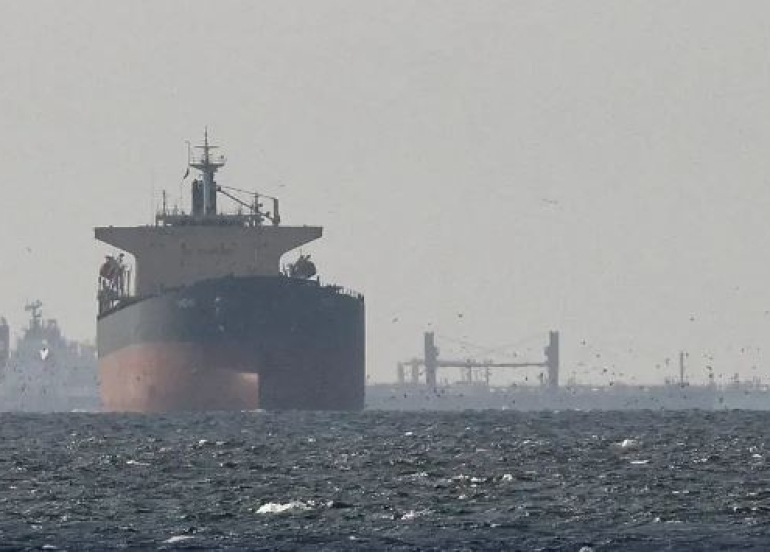 Iranian Supertanker Evades U.S. Monitoring, Heads Toward Far East