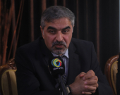 كەریم پەرویزی  سیاسەتمەدار و چاودێری سیاسی:     نەبوونی یاسایەكی نەوت و گازی هاوچەرخ لە عێراقدا گەورەترین بەربەستە لەبەردەم بونیادنانی نیشتمان و ڕاكێشانی كۆمپانیا گەورەكانی جیهانی بۆ ناو ئابووریی هەرێمی كوردستان