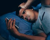 7 عادات ليلية قد تنعكس على المظهر في صباح اليوم التالي