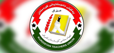 اتحاد معلمي كوردستان يطالب بحل جذري لأزمة الرواتب وتفعيل قانون حماية المعلم