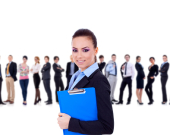 خانمان هەوڵ بۆ پتەوتركردنی پێگەیان لە ناوەندی بڕیار و حوكمڕانیدا دەدەن
