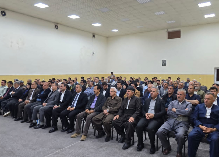 غەفوور مەخموورى لە سۆران 9 کتێبى خۆى پێشکەشى خوێنەرانى دەکات