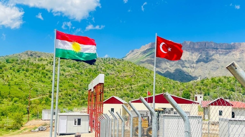 Hatinûçûna di rêya Deriyê Navdewletî yê Zêtê re radiweste