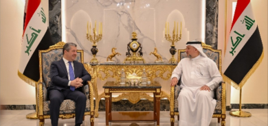 رئيس الحكومة يجتمع مع الشيخ خميس الخنجر