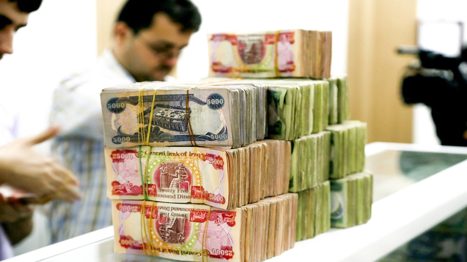 بغداد تودع تمويل رواتب شهر أیار في الحساب المصرفي لوزارة المالیة بإقلیم کوردستان