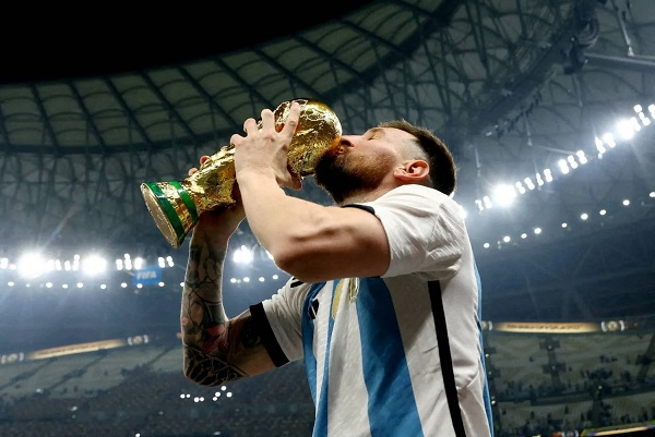 ميسي في كأس العالم للمرة السادسة… واستبعاد ماستانتونو وغارناتشو من قائمة الأرجنتين