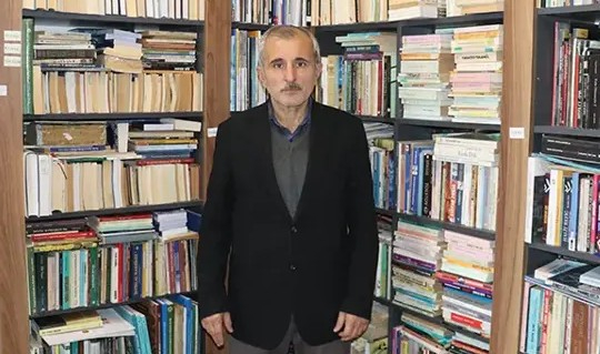 Mehmet Alî Abakay navendek bi 200 hezar berhemî ava kiriye