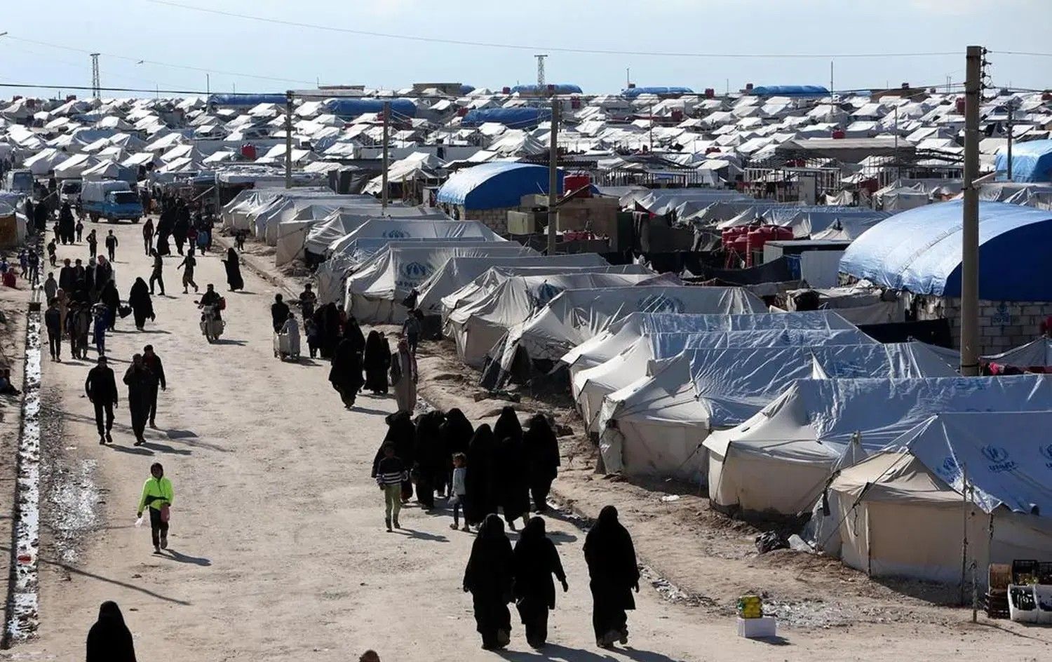 Rapora nû ya Amerîkayê: Piştî vekişîna HSDyê bi hezaran DAIŞî reviyan
