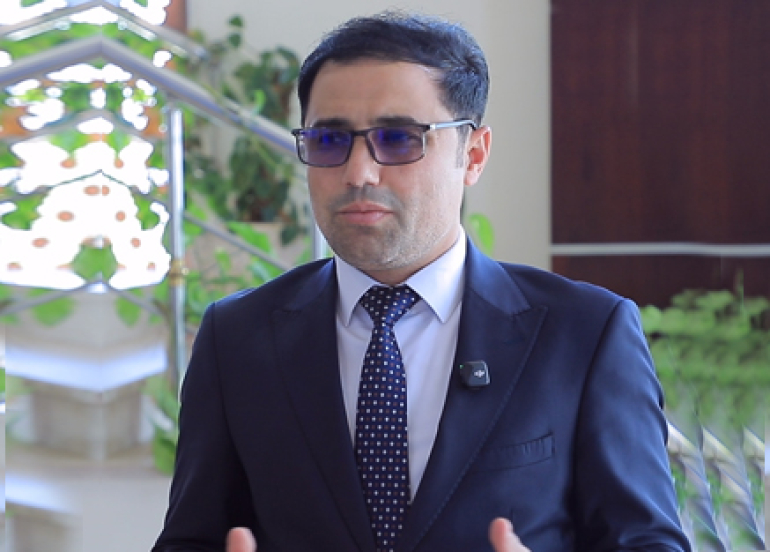د.ڕێنجبەر جەمیل شێخۆ     مامۆستای یاسای دەستووری لە زانكۆی دهۆك:  ڕۆڵی دادگای باڵای فیدڕاڵی جێگەی سەرنج و ڕەخنەیەكی زۆرە، لە زۆر وێستگەدا وەك بەشێك لە پڕۆسەی ململانێی سیاسی دەركەوتووە