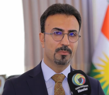 د.شاڵاو عەبدولخالق  مامۆستای زانكۆ لە هەولێر  كێشەكانی هەولێر و بەغدا لە جیاوازی نێوان فیدڕاڵیزمی دەستووری و عەقڵییەتی ناوەندگەرای عێراق چەقی بەستووە