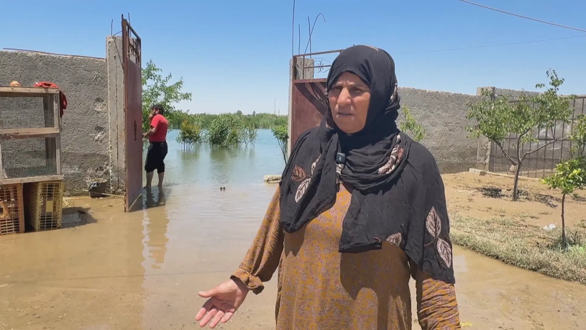 Tirkiyeyê ava Feratê berda, 2400 malbat koçber bûn